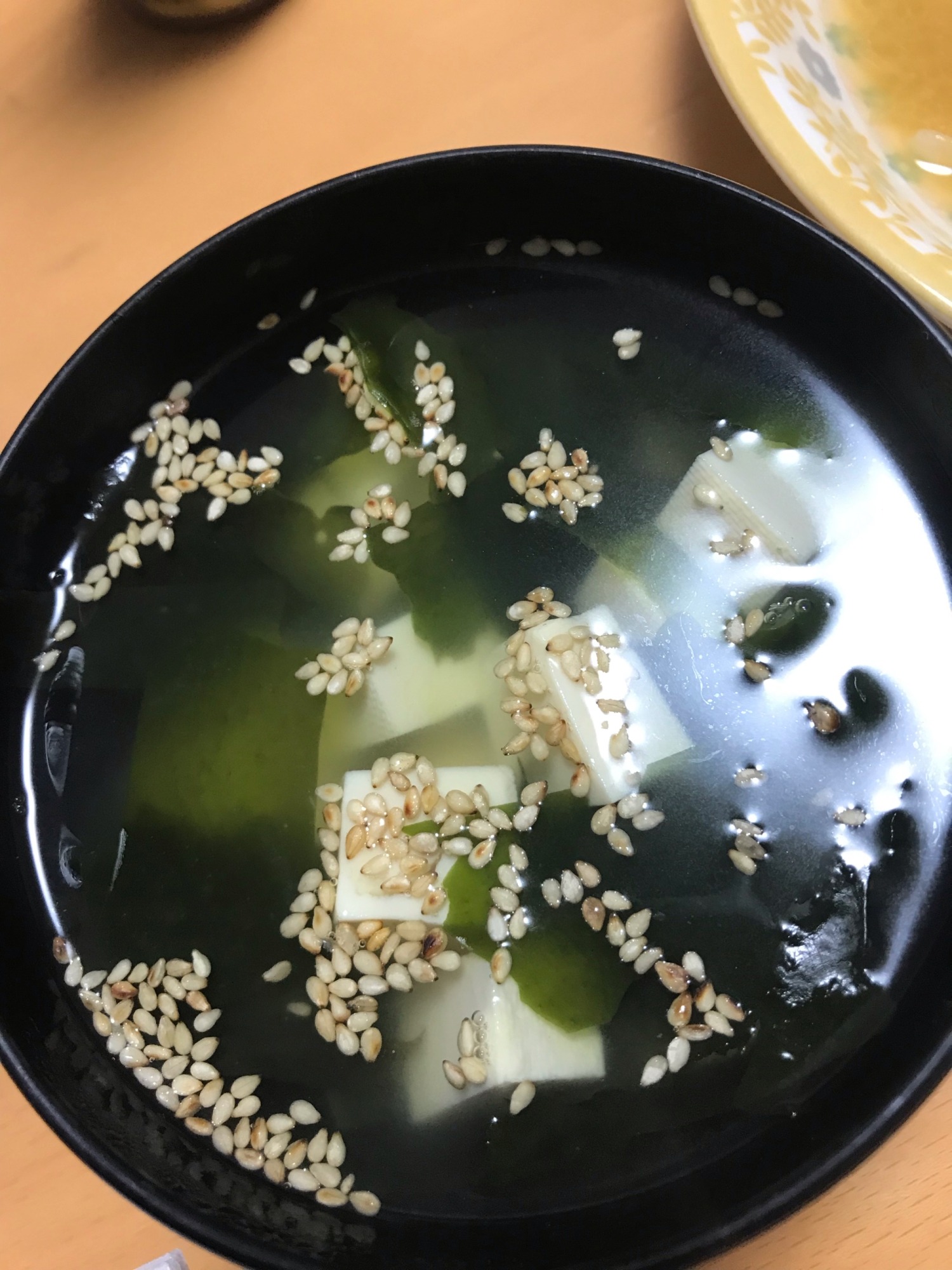 ごまたくさんの中華スープ