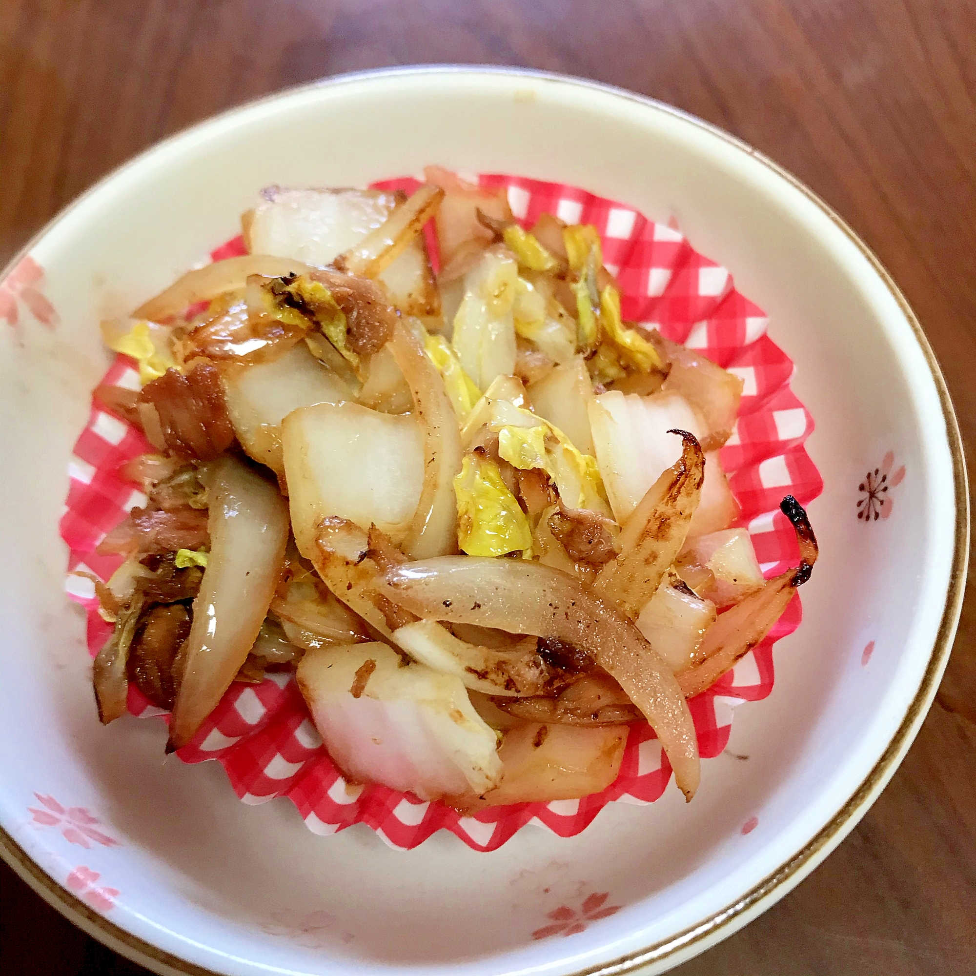 白菜とツナと玉ねぎのめんつゆ炒め