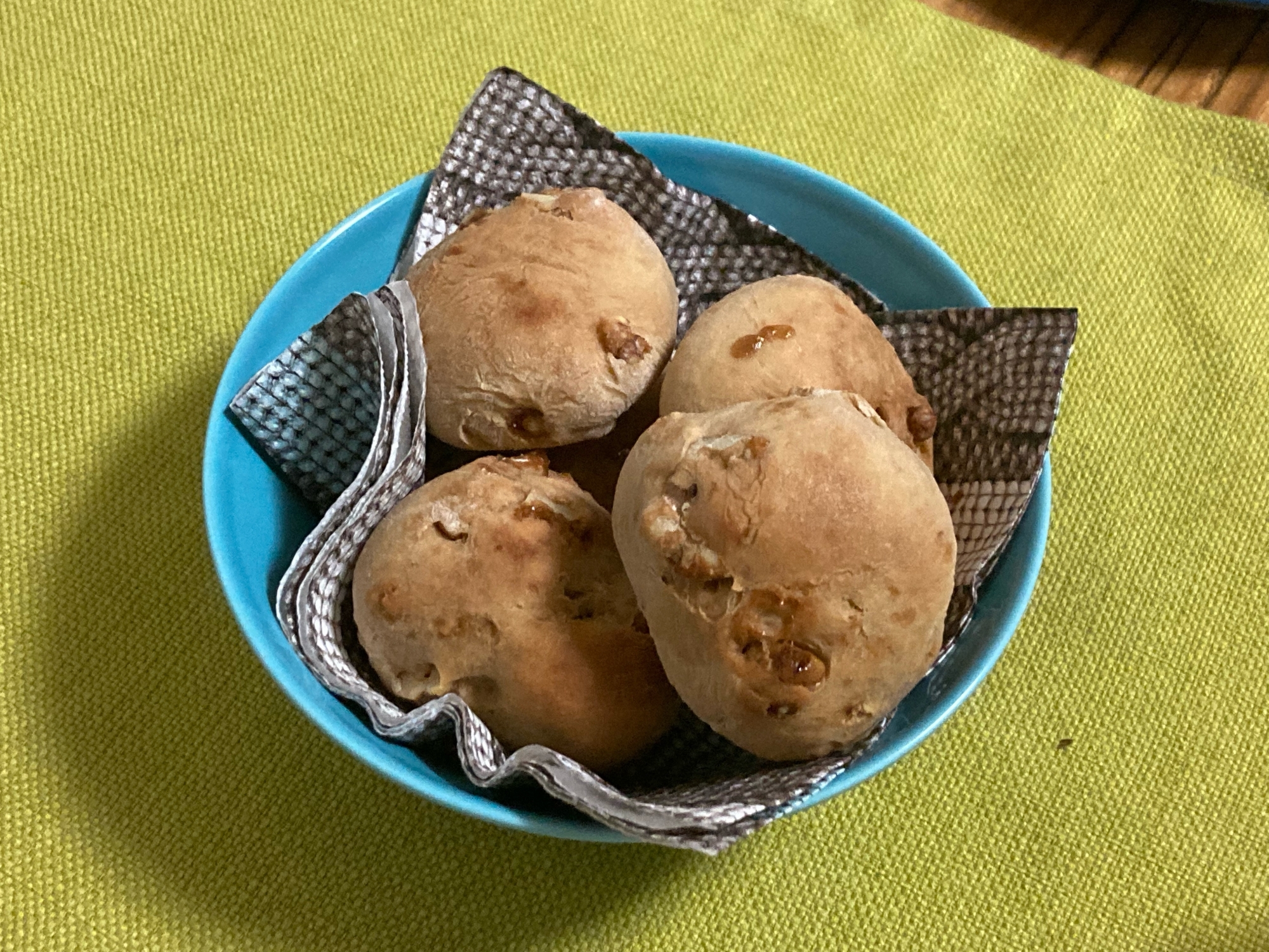 うちのパン　黒糖くるみパン