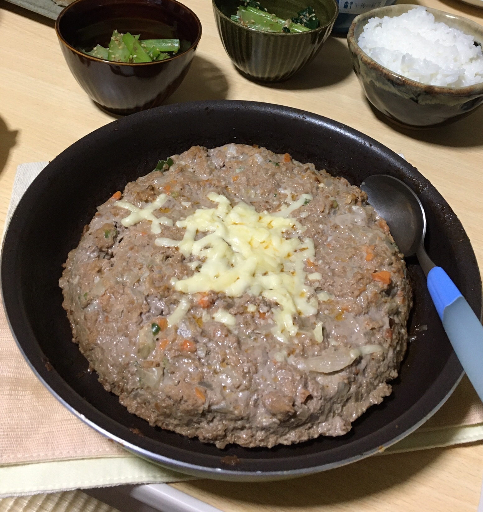 ギャル曽根ちゃんの巨大ハンバーグアレンジ レシピ 作り方 By Tuma 楽天レシピ