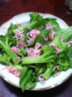桜海老とブロッコリーのグリーンサラダ