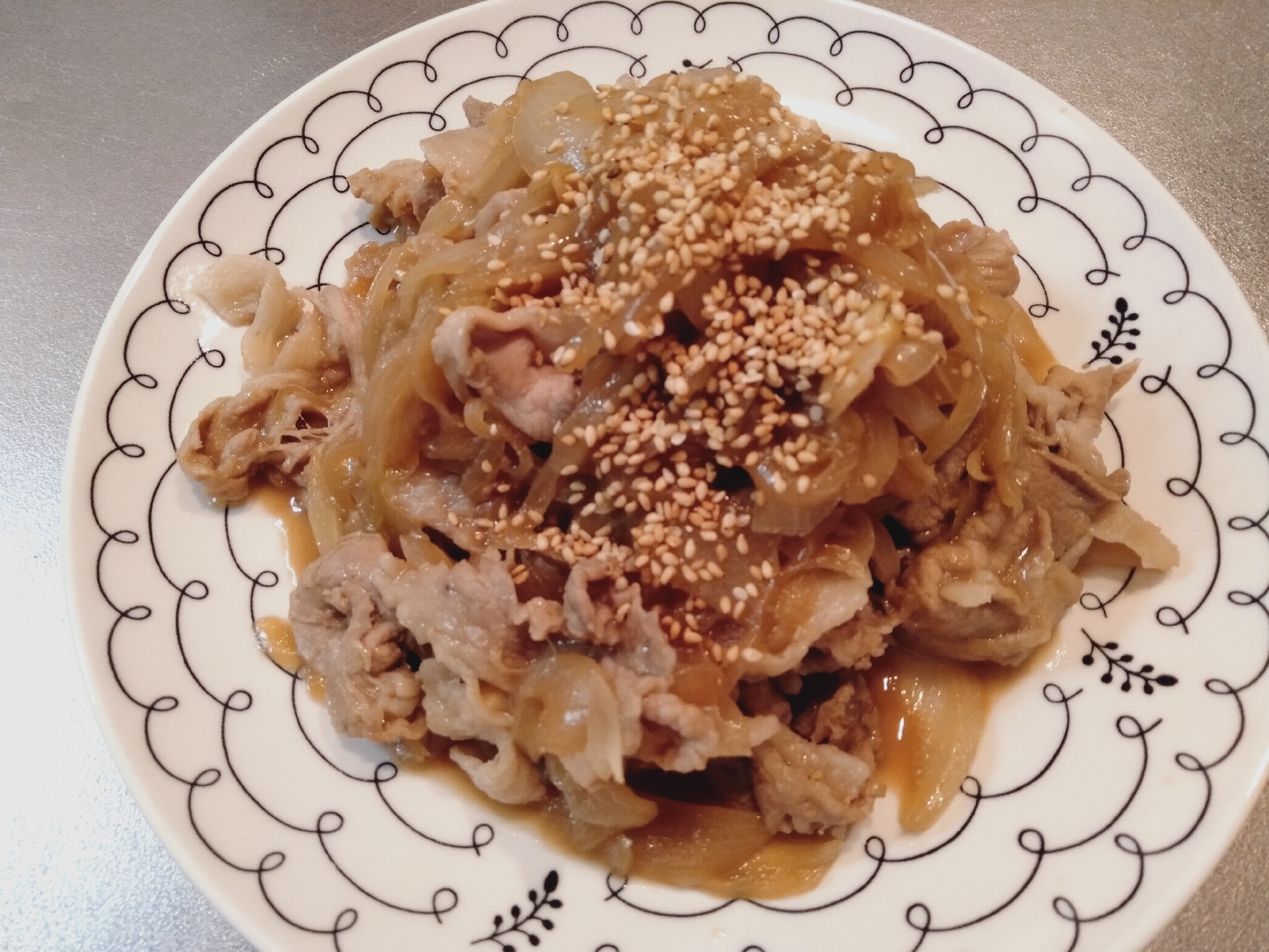 チューブ生姜で簡単！サッと作れる生姜焼き☆