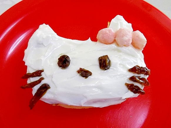 ヨーグルトで簡単 1歳 のキティちゃんのミニケーキ レシピ 作り方 By へんてこぽこりんママ 楽天レシピ