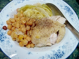 チキンとひよこ豆の塩麹蒸しポトフ