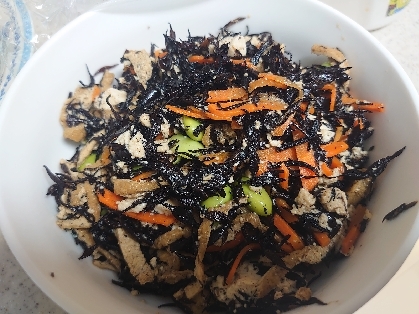 絹ごし豆腐しか無かったのですが、水切りして作りました(^_^;)味つけがとっても美味しかったです。
