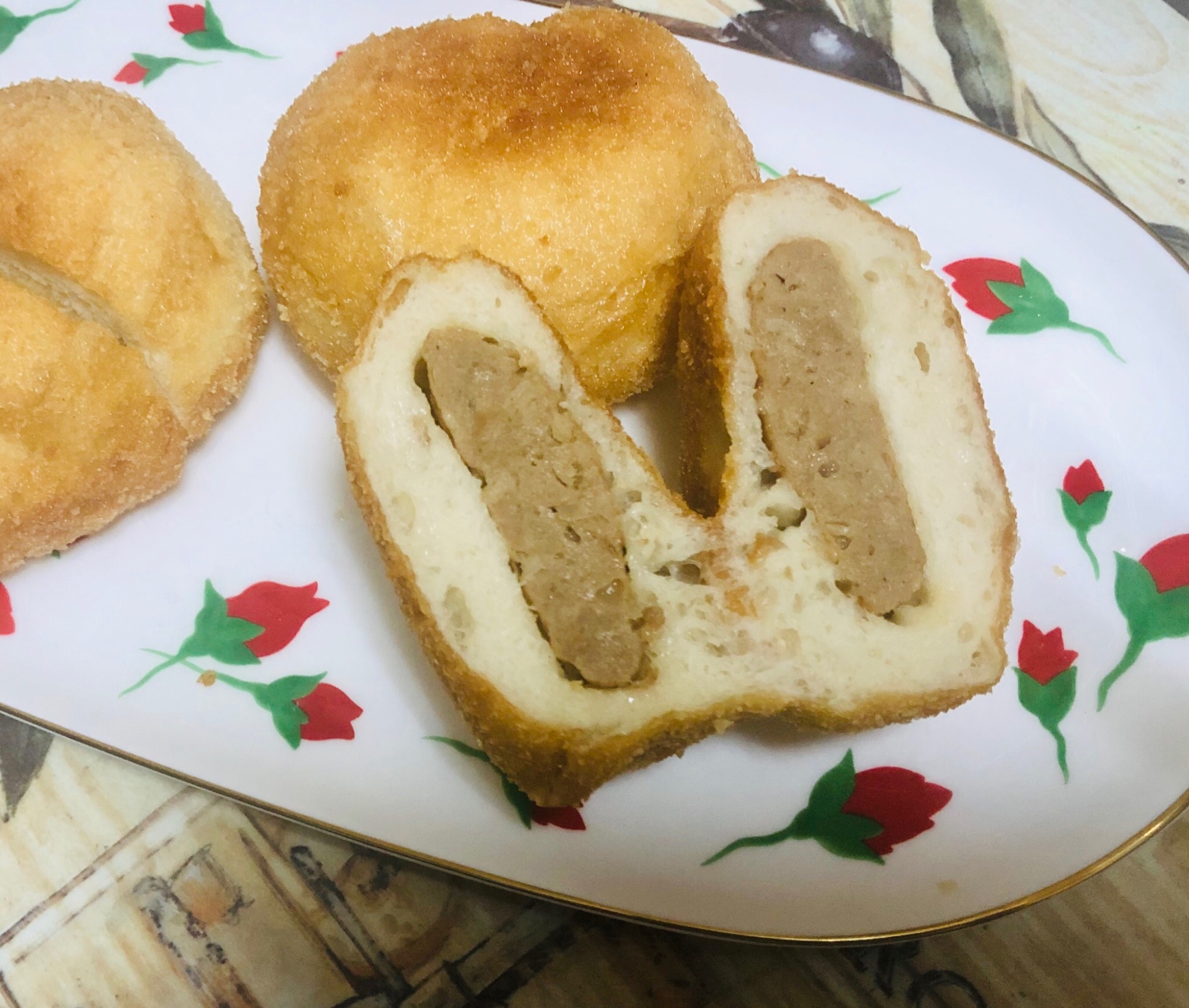 冷凍パン生地使用♪ハンバーグ揚げパン