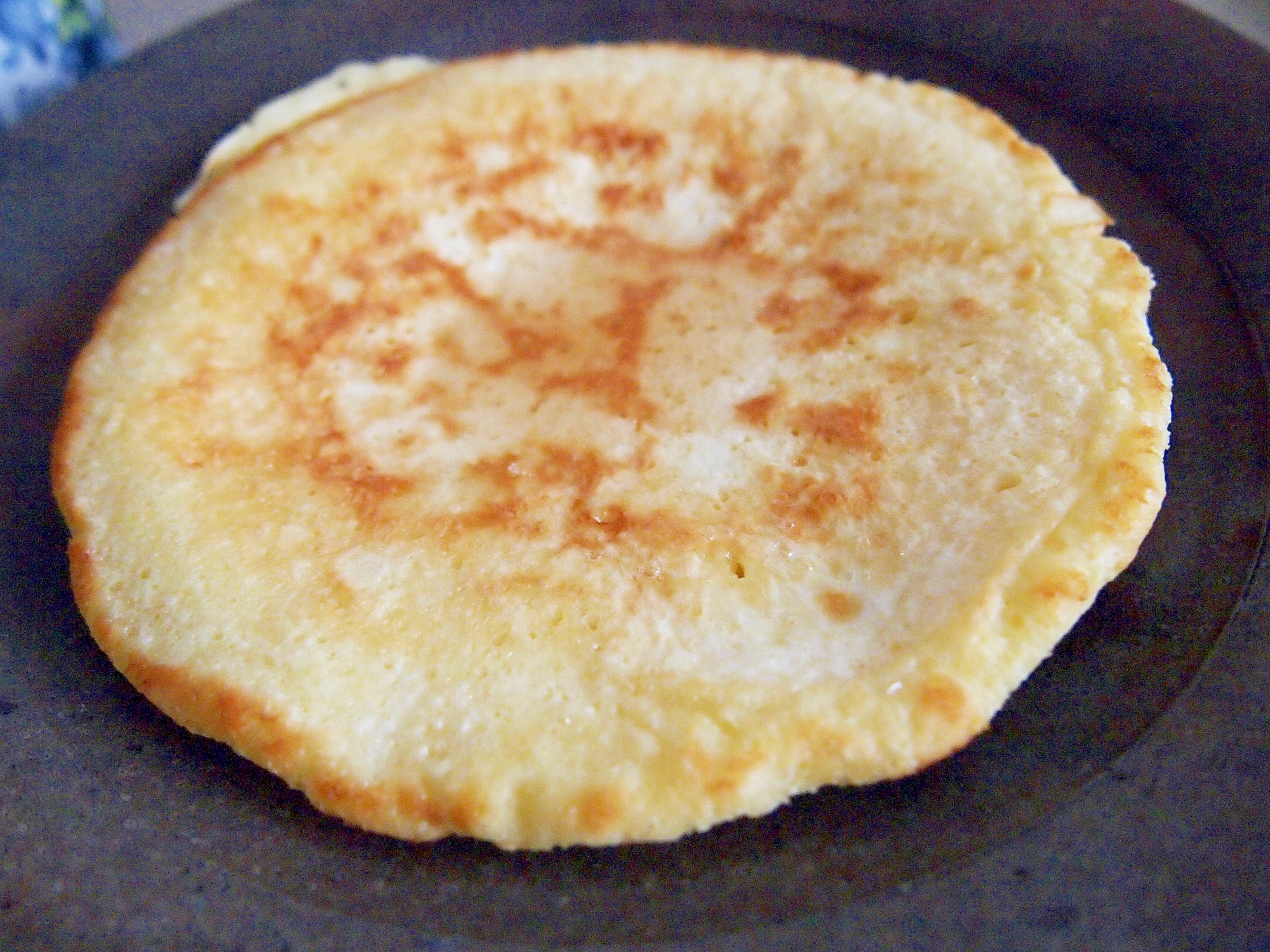 ホエイ消費 材料2つのモチモチ薄焼きパンケーキ レシピ 作り方 By ぼんばばー 楽天レシピ