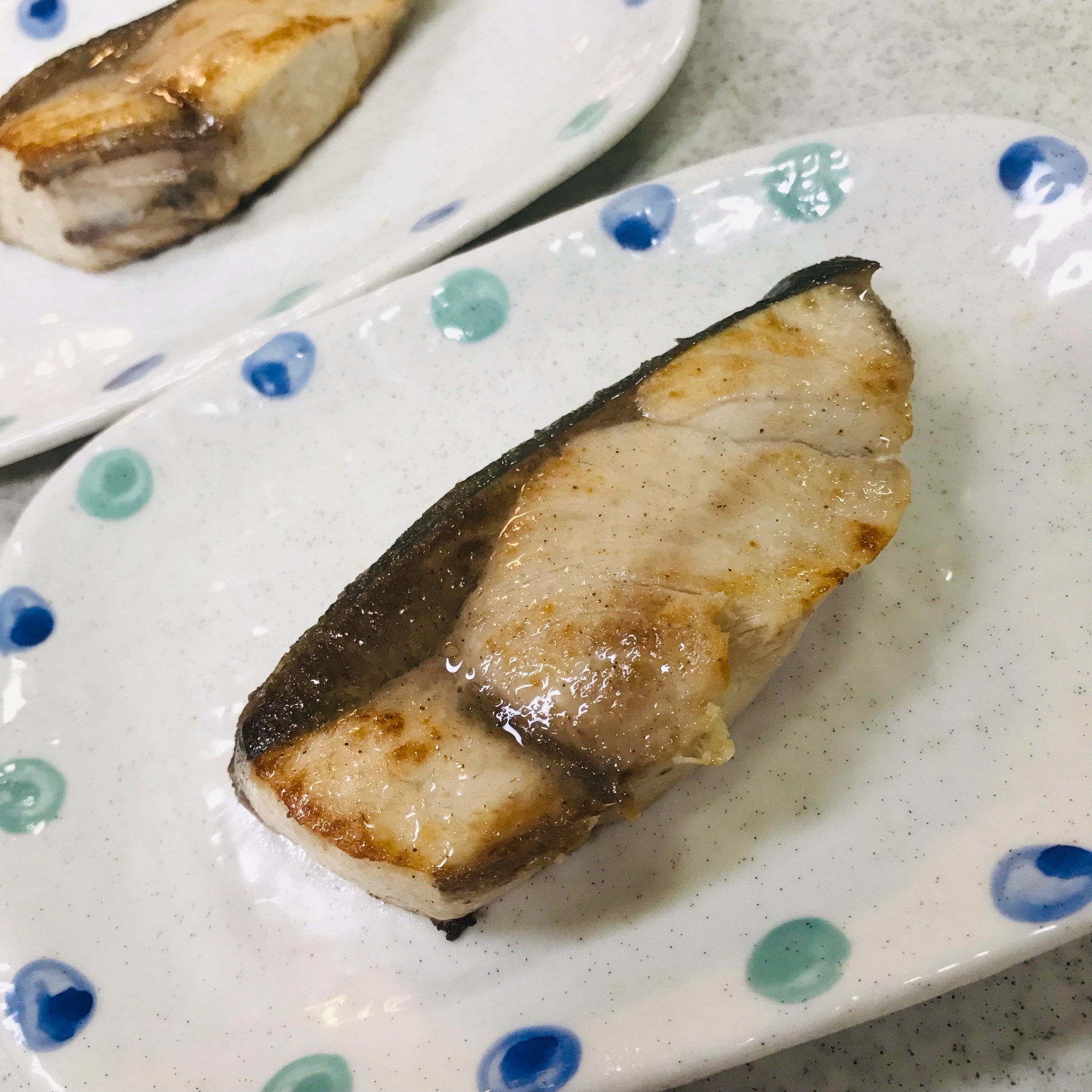 ぶりの塩コショウ焼き