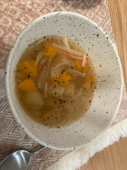 温まる（*＾＾*）　大根のコンソメスープ♪