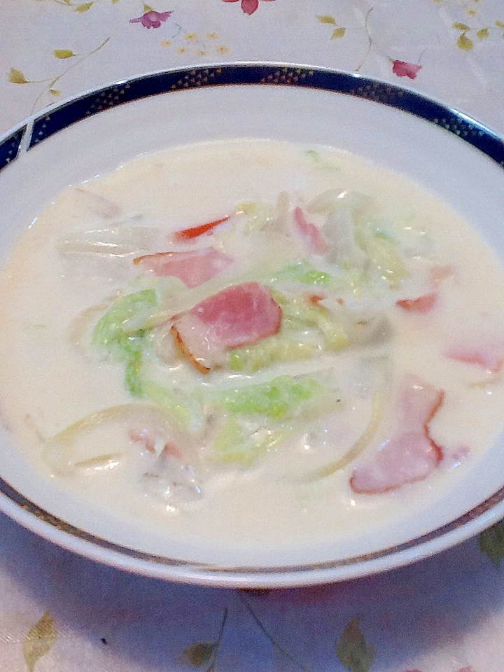 旬☆白菜とベーコンのクリーム煮