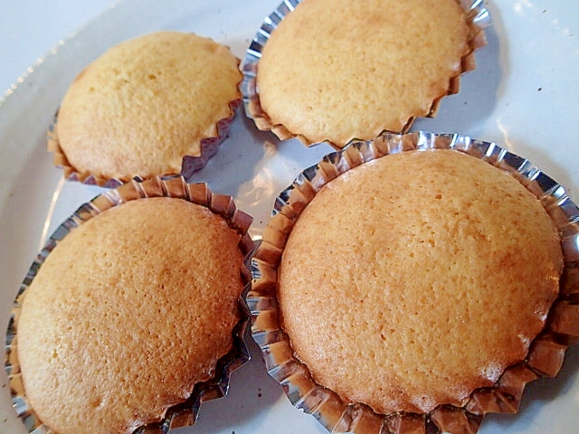 簡単 バターカップケーキ♪