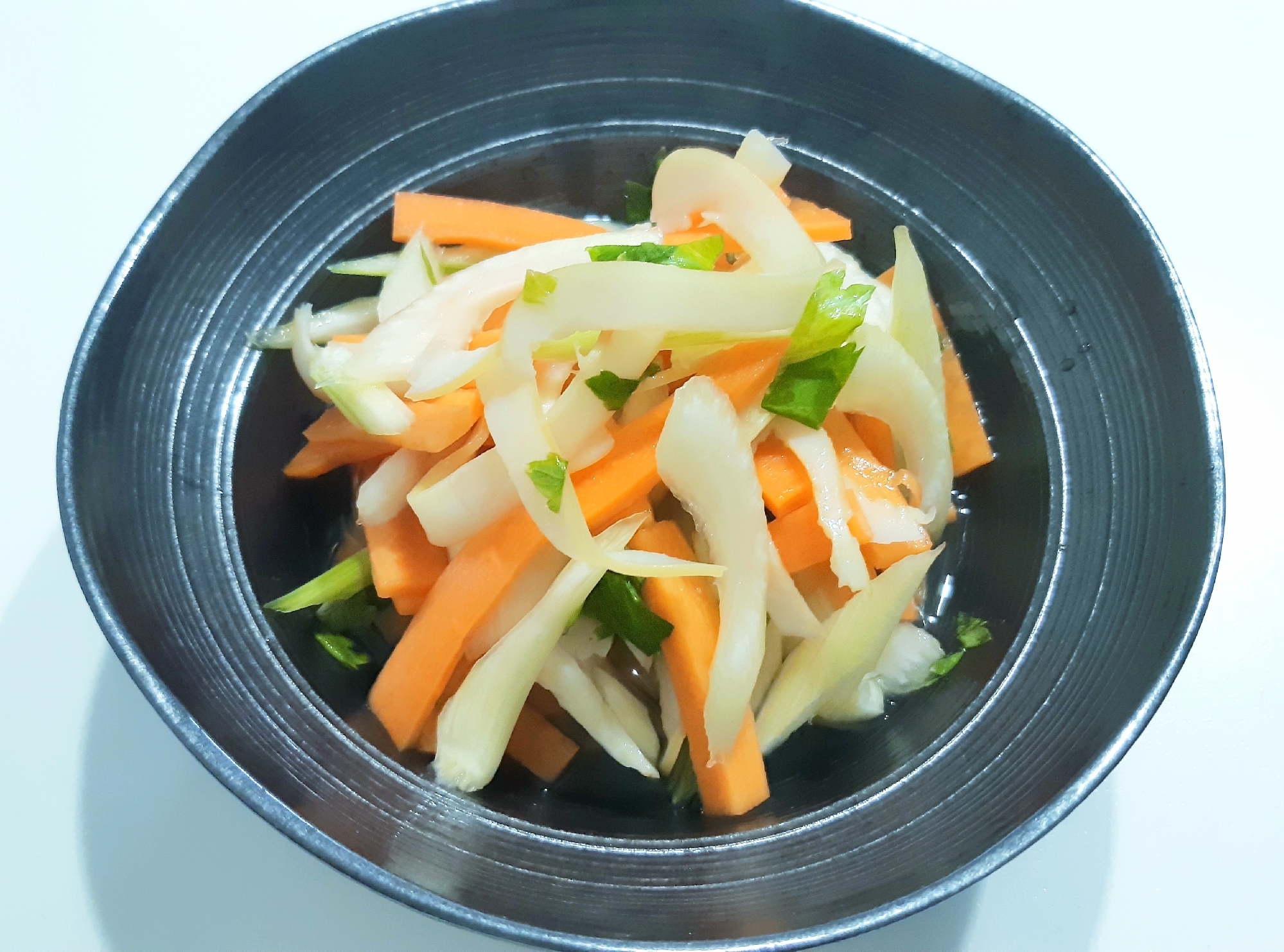 簡単おつまみ【いかとセロリのさっぱりあえ】副菜にも レシピ・作り方 By みきり｜楽天レシピ