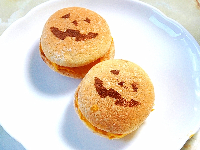 ハロウィンに 南瓜クリームたっぷりふんわりブッセ レシピ 作り方 By Torezu 楽天レシピ ハロウィンに 南瓜クリームたっぷりふんわりブッセ レシピ 作り方 By Torezu 楽天レシピ