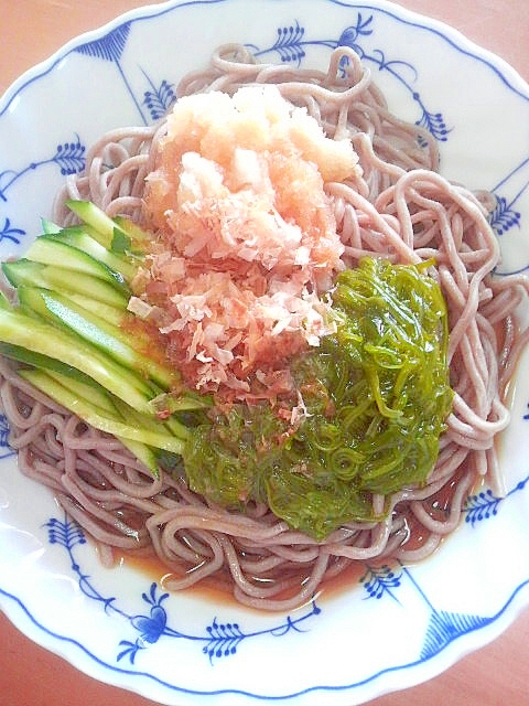 めかぶのぶっかけ蕎麦