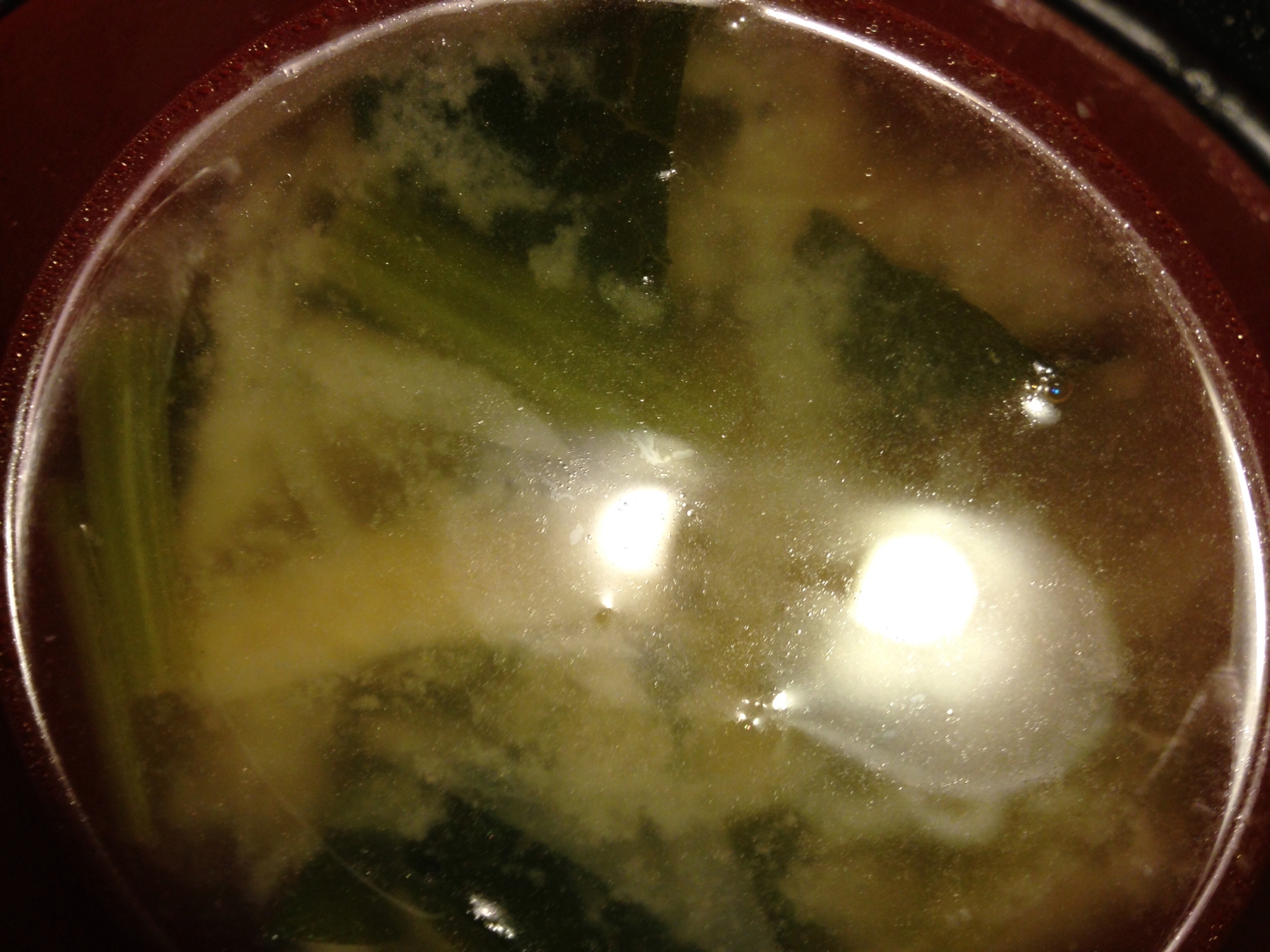 小松菜と油揚げとたまねぎの味噌汁