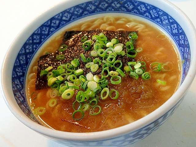 海苔ととろろと葱の味噌ラーメン