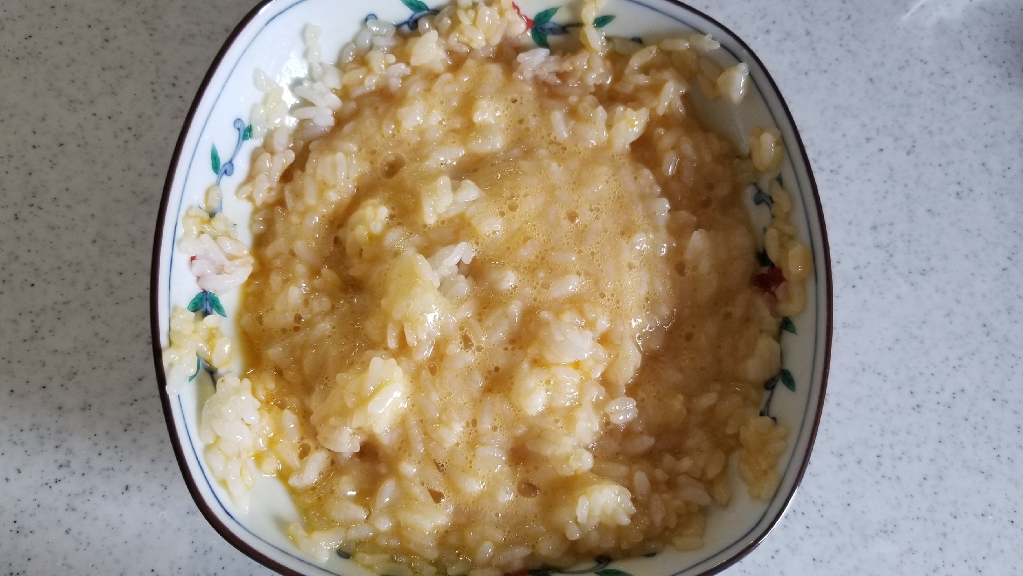 ツウがうなる！胡麻油とほんだし醤油の卵かけご飯