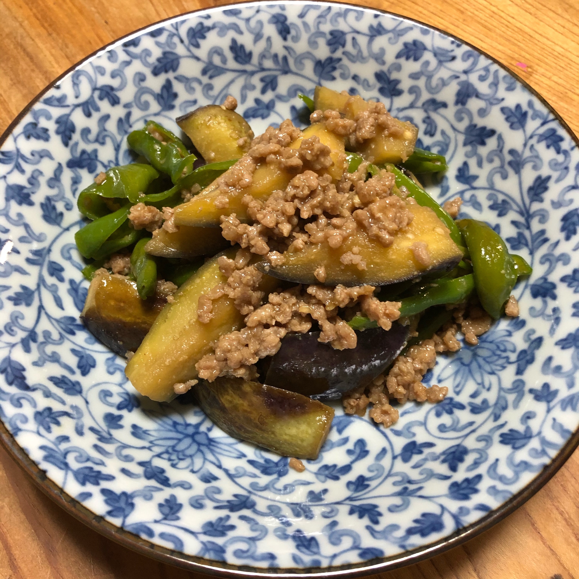 茄子とひき肉の味噌炒め