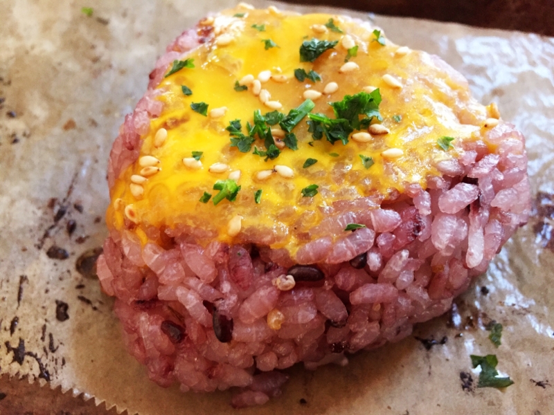 オム焼き雑穀おにぎり