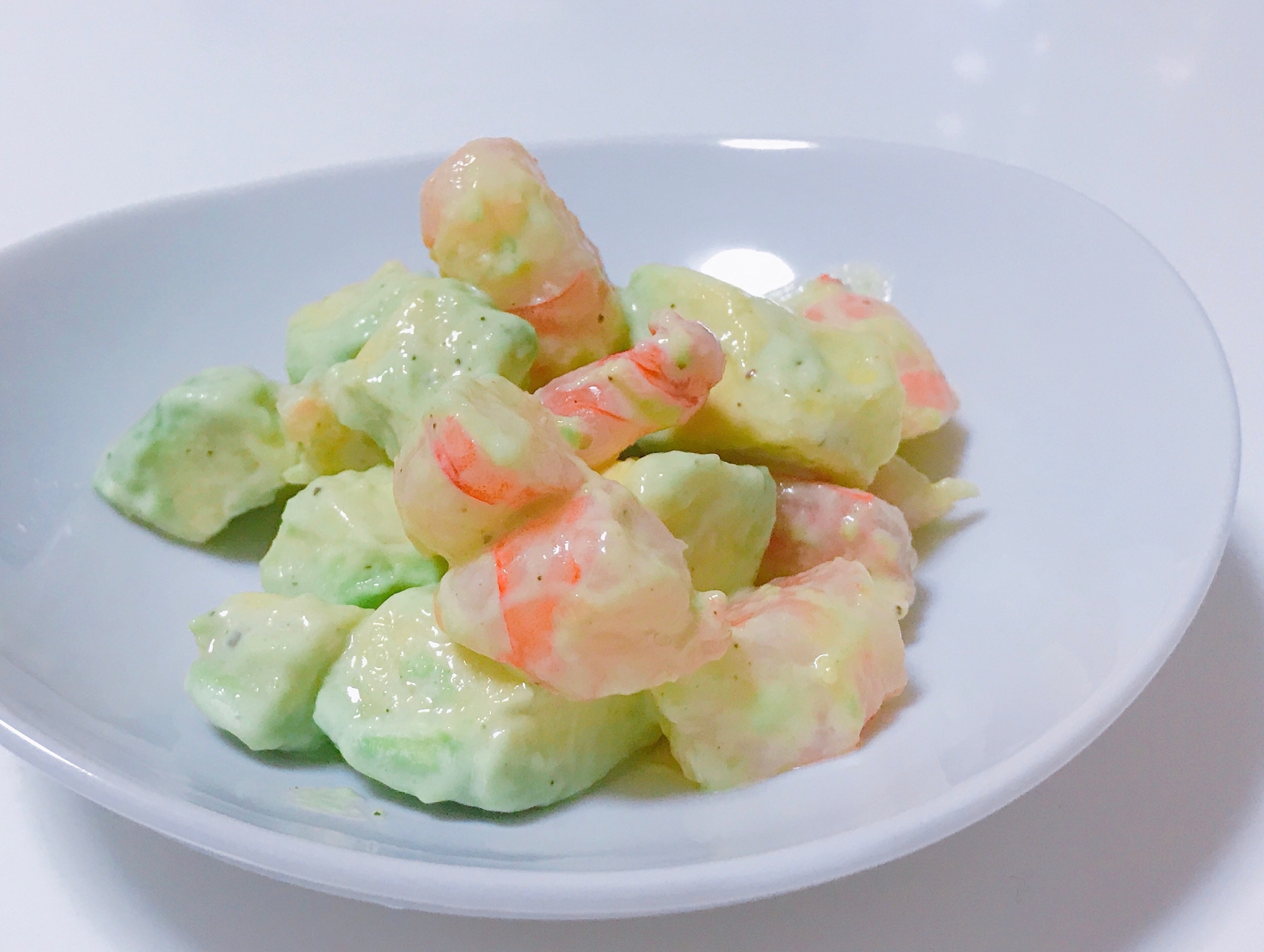 アボカドサラダ