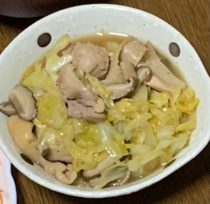 しいたけも追加してむした。
簡単に出来るのに、美味しかったです♪
また作りたいです(*¨̮*)
ありがとうございました(｡ᵕᴗᵕ｡)