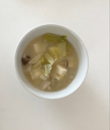 キャベツとたまねぎのお味噌汁