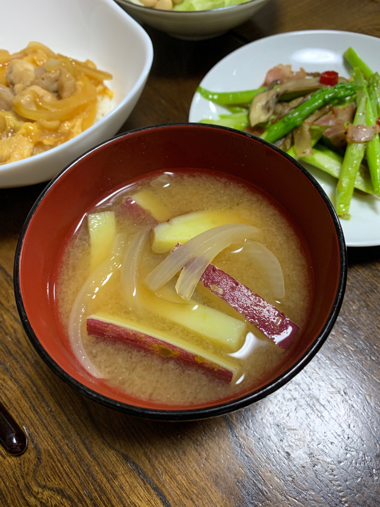 さつまいもと玉ねぎのお味噌汁