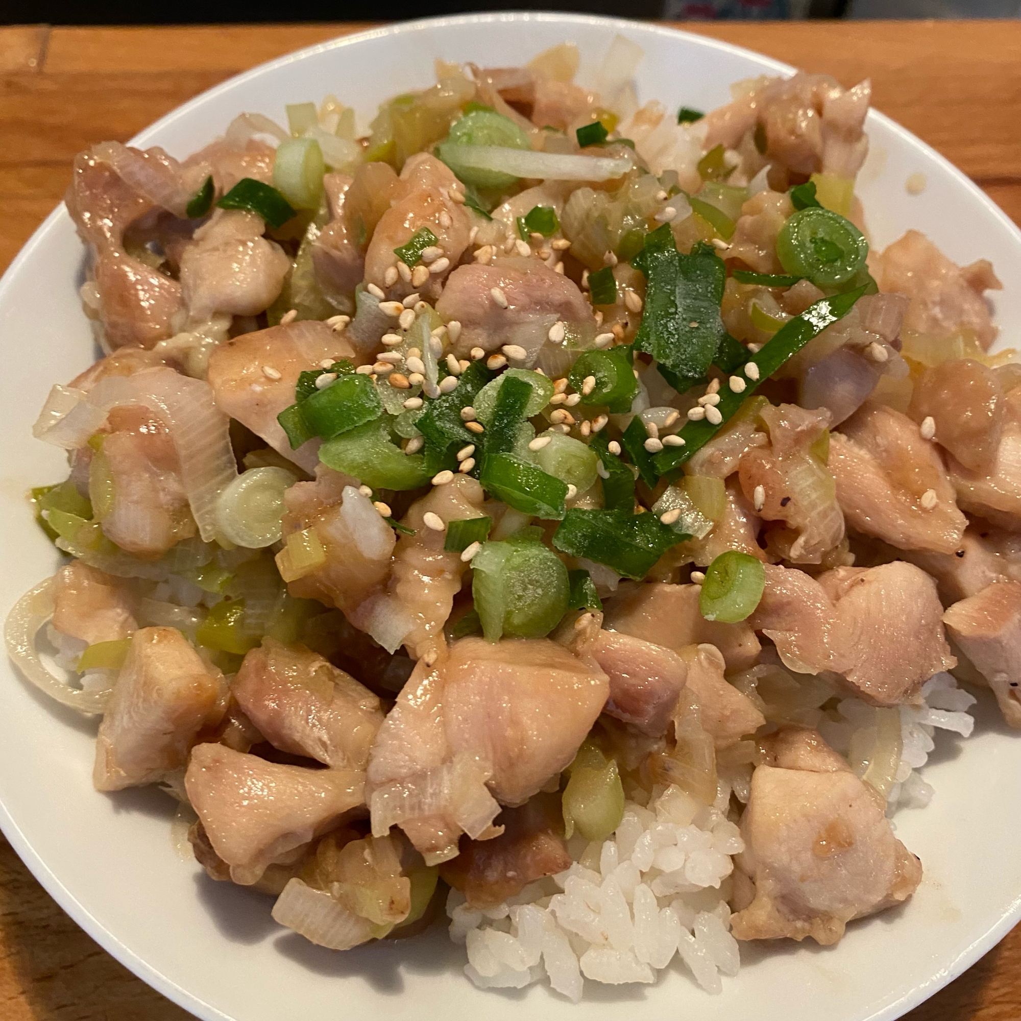 白ネギたっぷり♪鶏肉の白ネギ丼♪