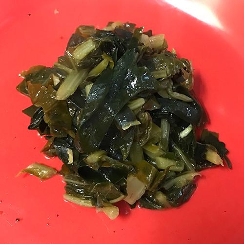 茎ワカメときのこの炒め物