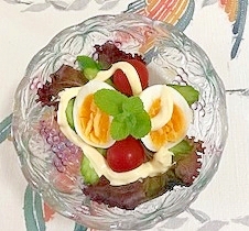 サニーレタス 胡瓜 ゆで卵のサラダ レシピ 作り方 By 2727椿 楽天レシピ