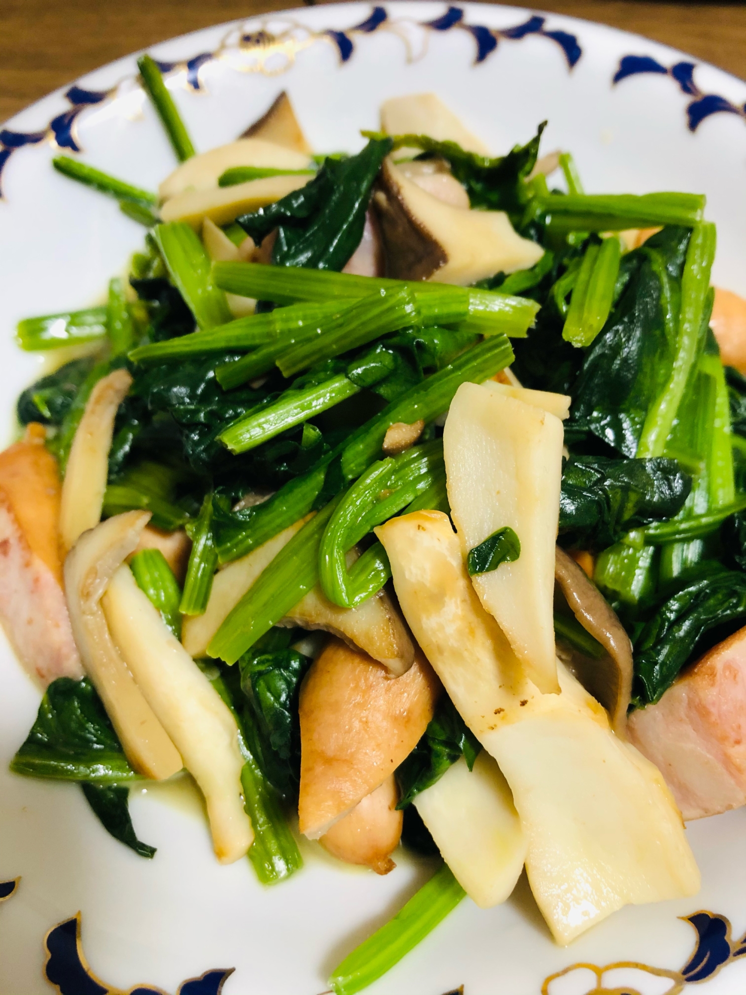 ほうれん草とエリンギのバター炒め 簡単おつまみ レシピ 作り方 By ラーコリル 楽天レシピ ほうれん草とエリンギのバター炒め 簡単おつまみ レシピ 作り方 By ラーコリル 楽天レシピ