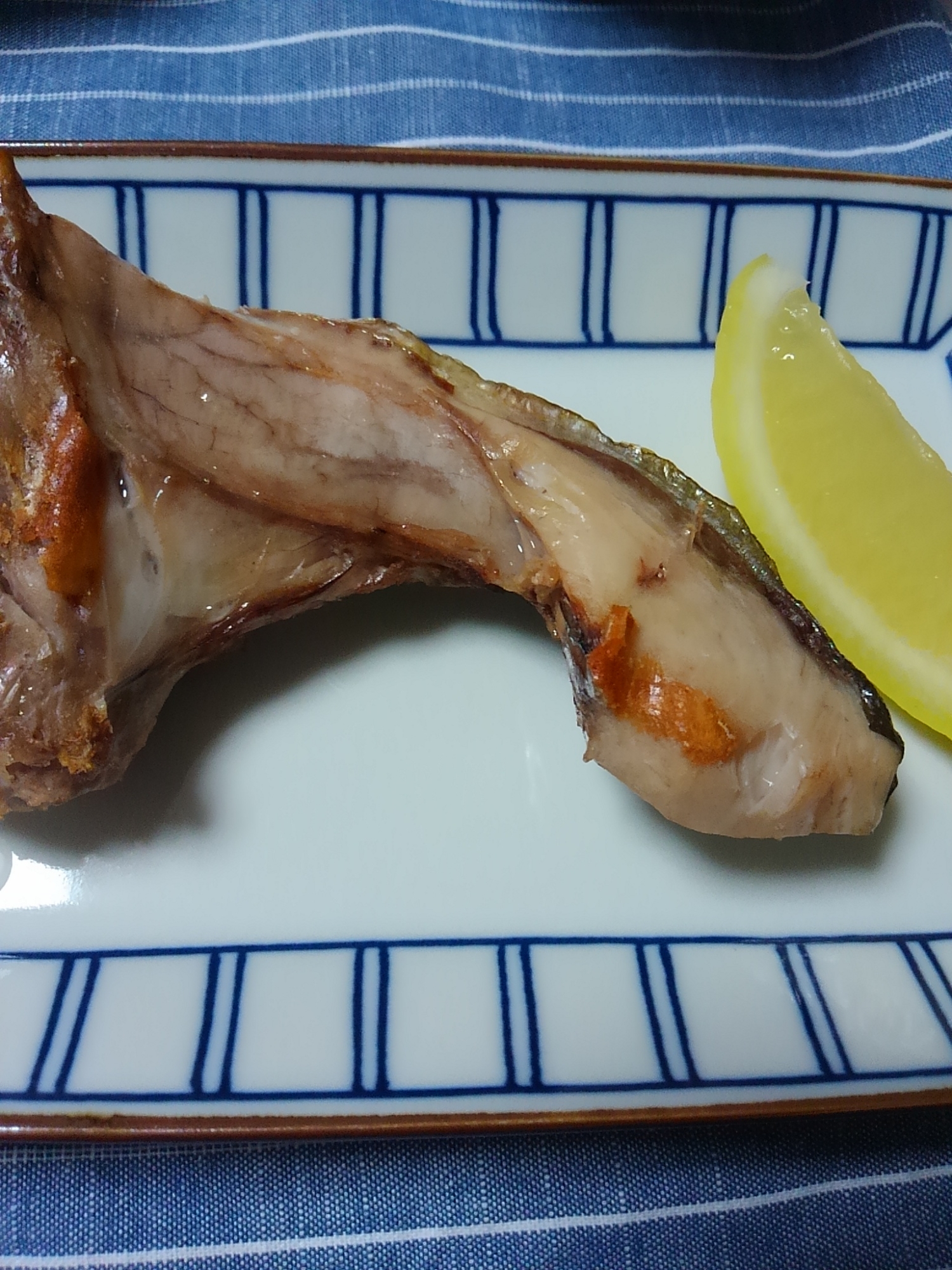 ハマチのカマ 塩焼き レシピ 作り方 By 1つ 楽天レシピ ハマチのカマ 塩焼き レシピ 作り方 By 1つ 楽天レシピ