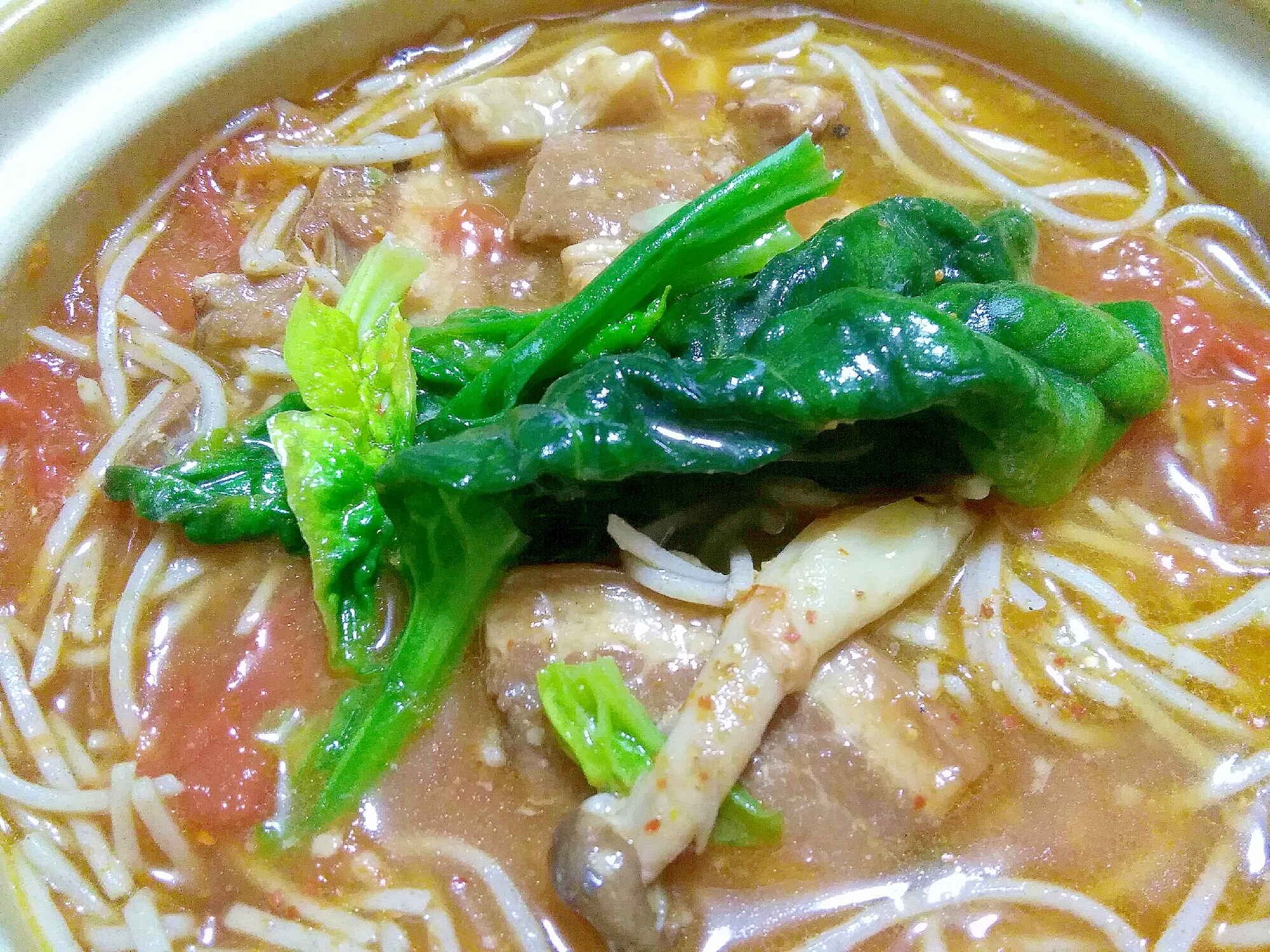 レトルトラフテーでトマト蕎麦