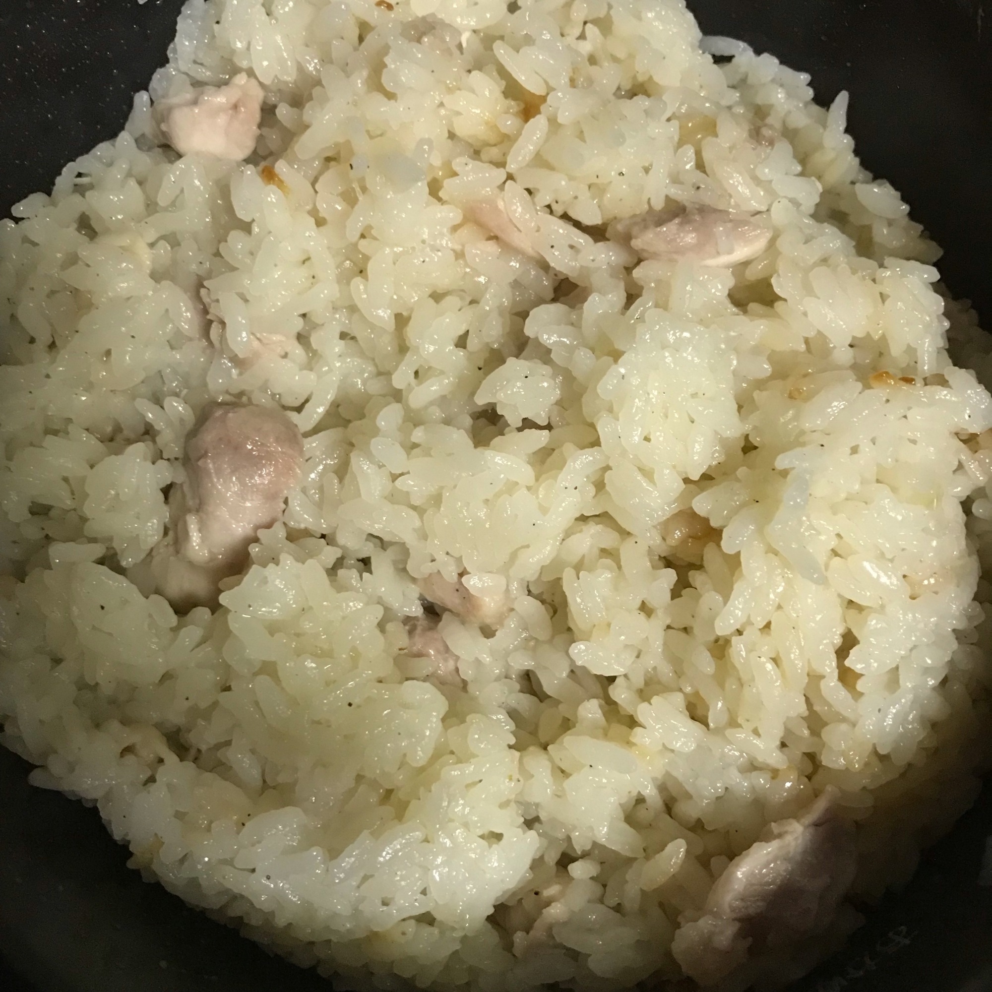 炊飯器でチキンピラフ♩