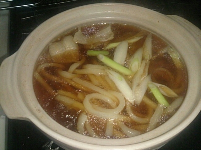 肉、卵なし鍋焼きうどん