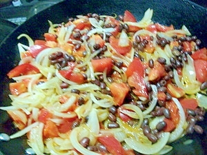 小豆とトマトのタマネギソテー