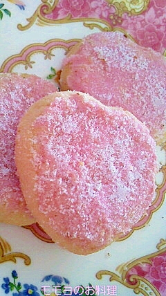桜色がキレイ♡いちごハートクッキー