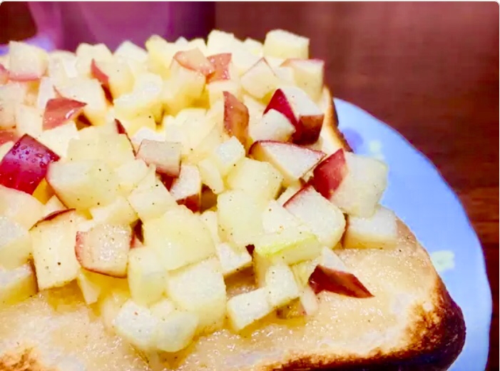 リンゴと蜂蜜 白味噌トースト