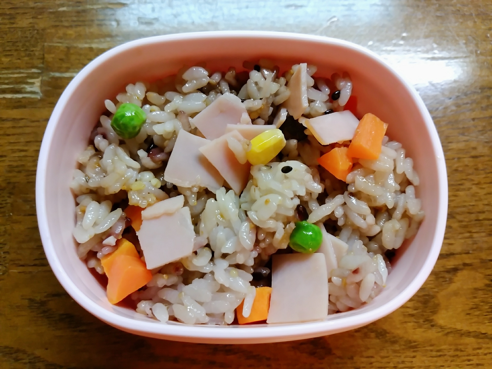 雑穀米とmixベジとハムの洋風炒めご飯