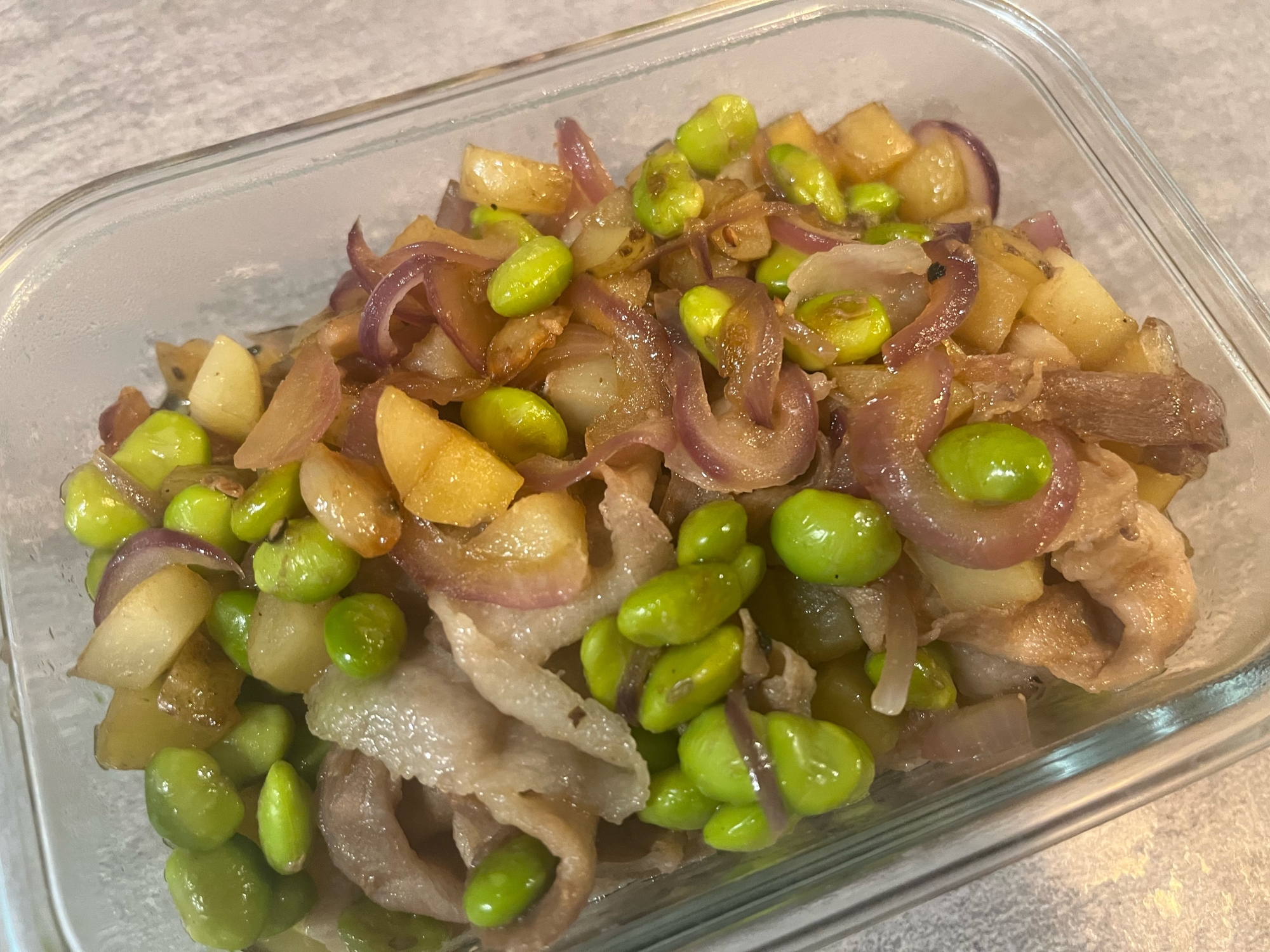 枝豆と豚肉の香ばしポテト炒め