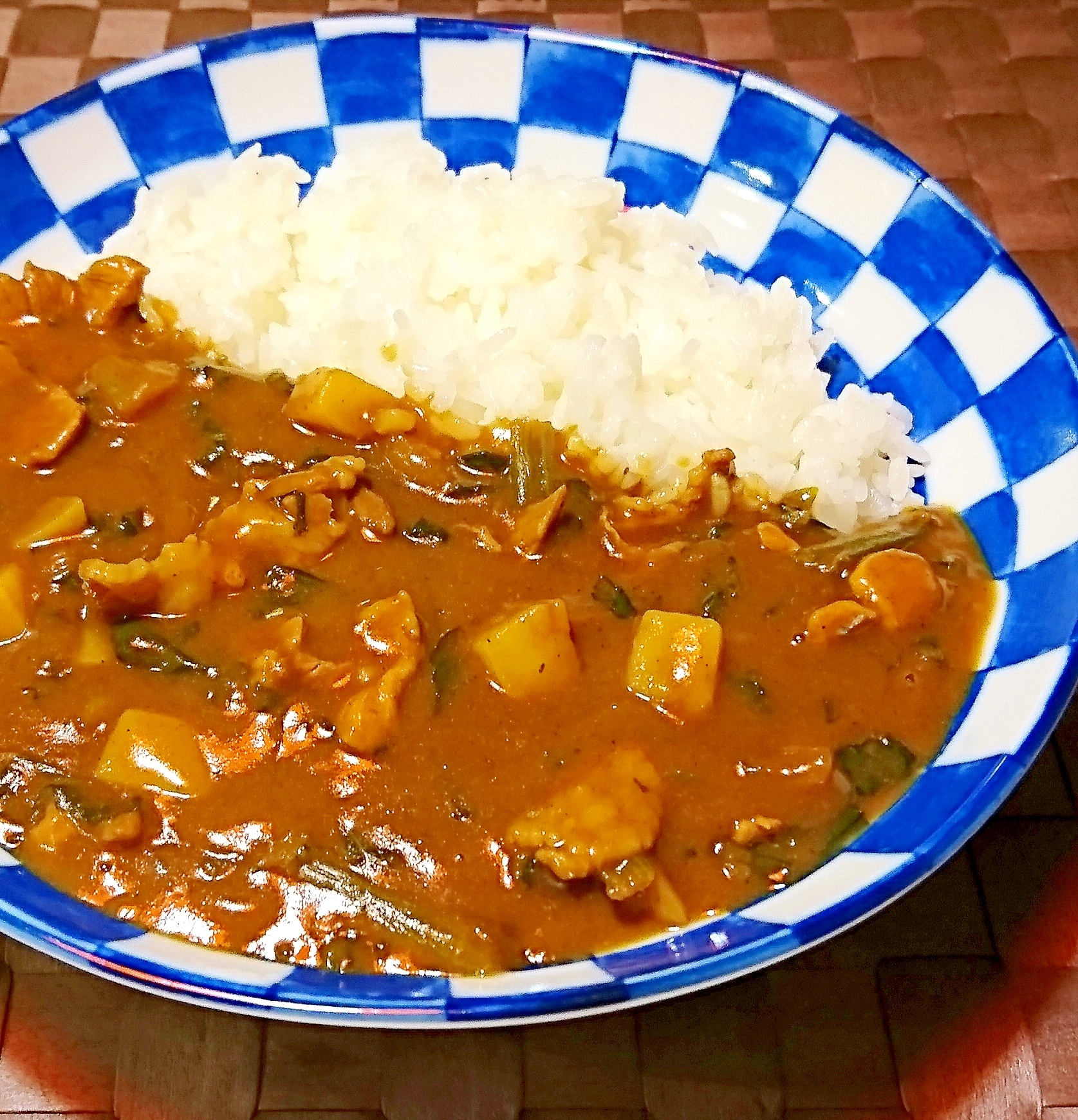 ほうれん草と豚こまのカレーライス