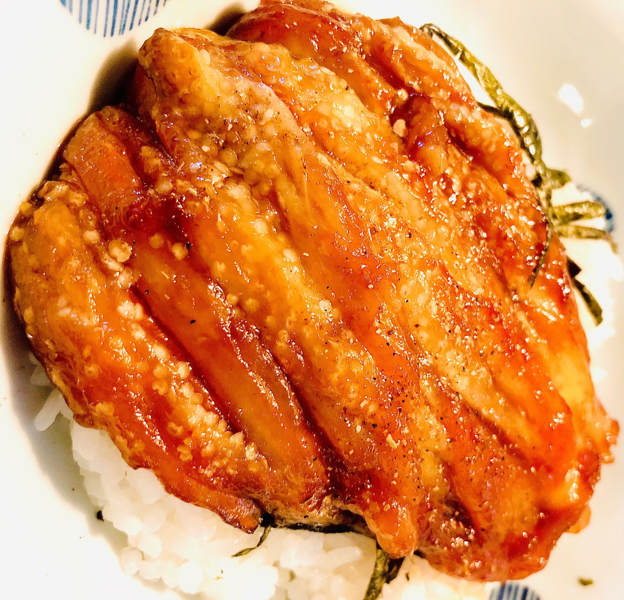 見た目は鰻風♡簡単なすの蒲焼き丼