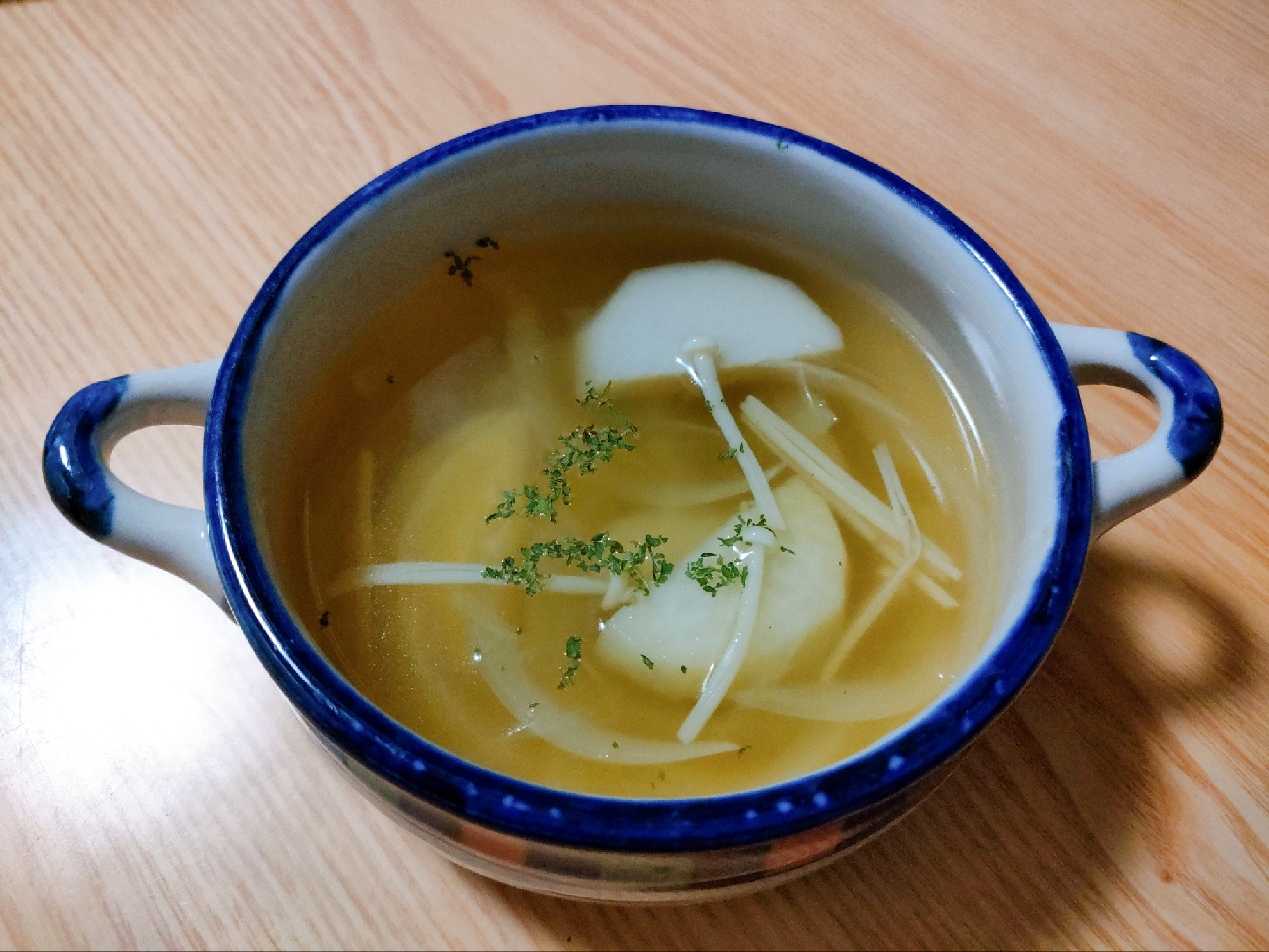 里芋と玉ねぎとえのきのスープ