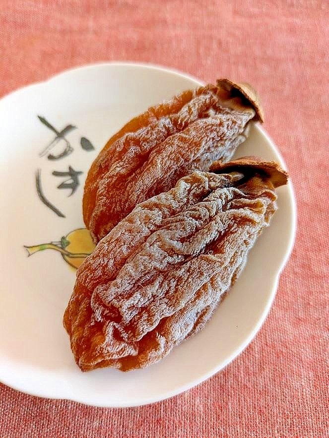 干し柿をより美味しくする方法(柿霜)