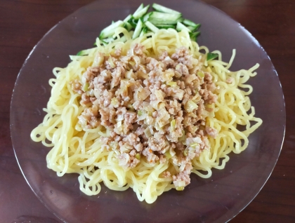 ジャージャー麺