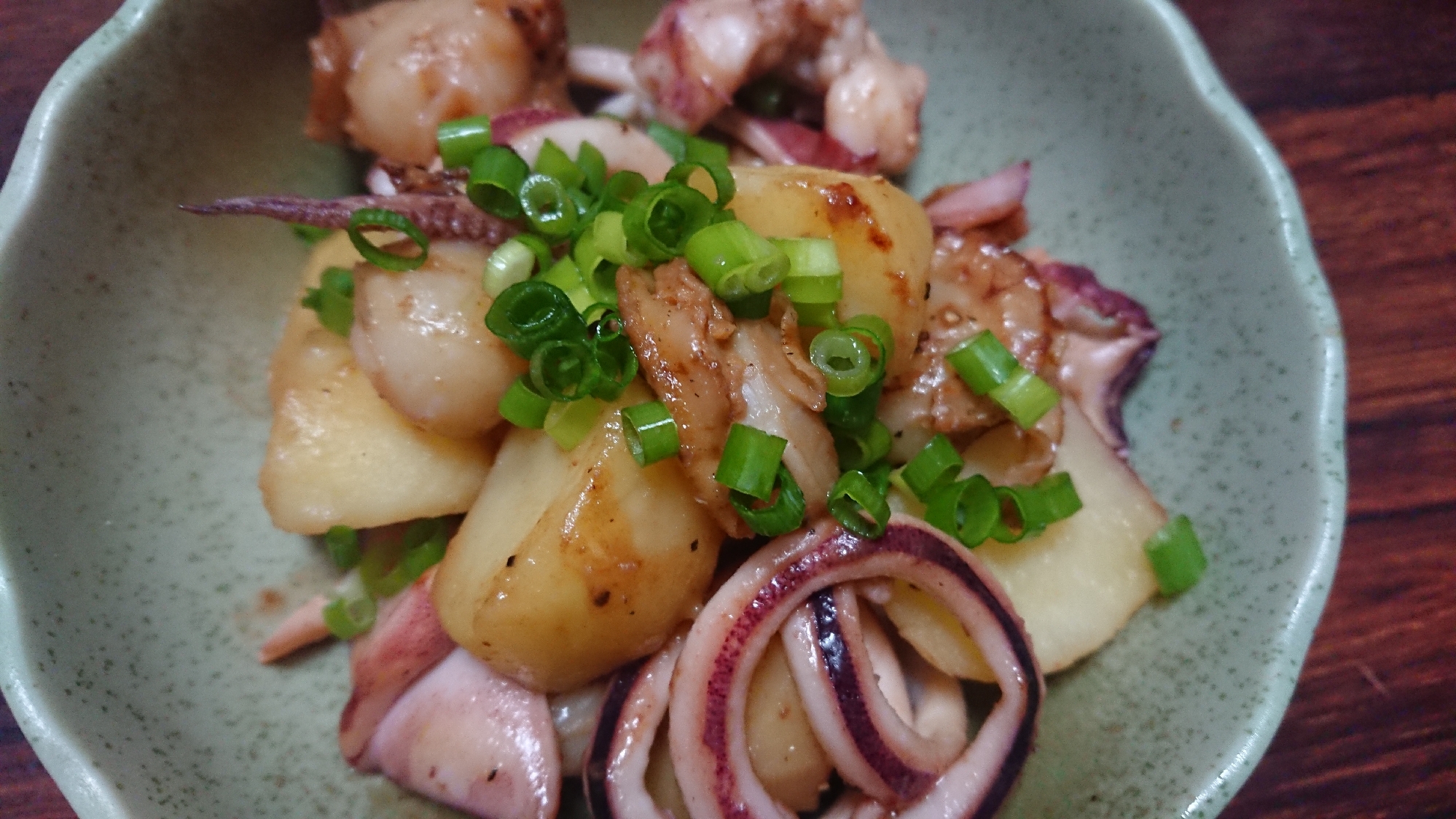 ジャガイモとイカと帆立のバター醤油炒め レシピ 作り方 By Jinlabo 楽天レシピ ジャガイモとイカと帆立のバター醤油炒め レシピ 作り方 By Jinlabo 楽天レシピ