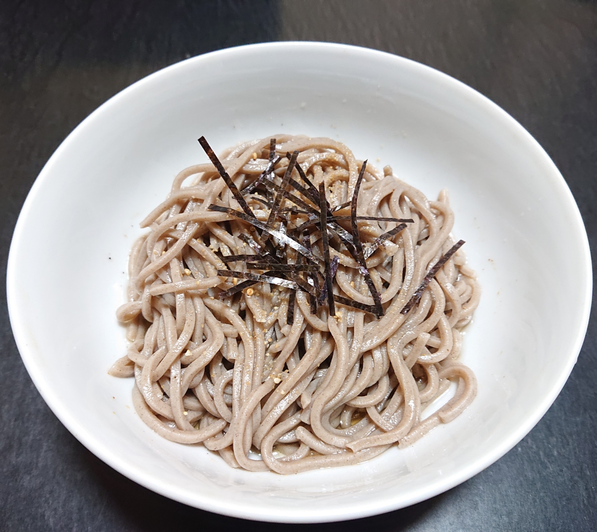 冷やしぶっかけニンニク蕎麦