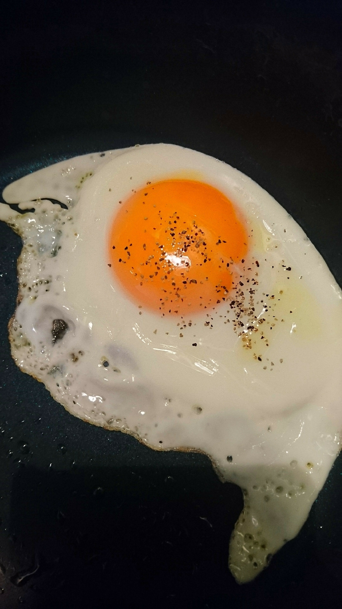 バターで作る♪風味豊かな目玉焼き