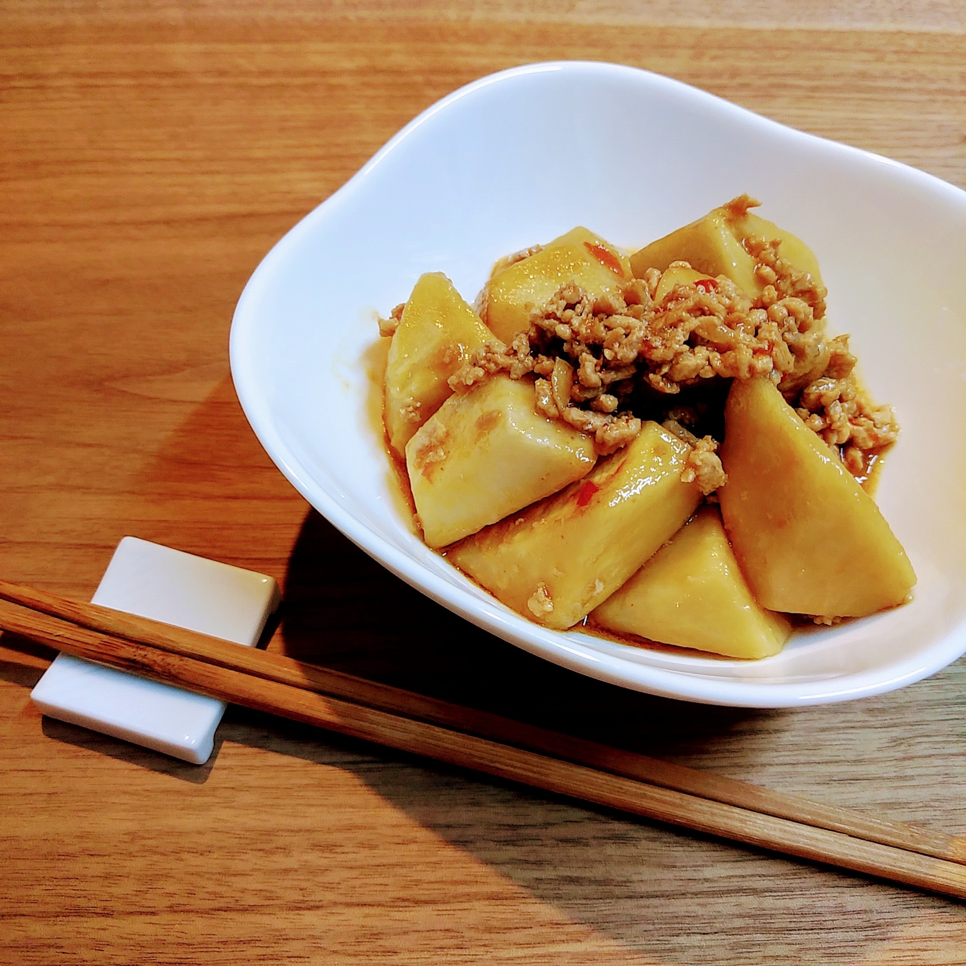 ピリ辛！里芋のそぼろ煮