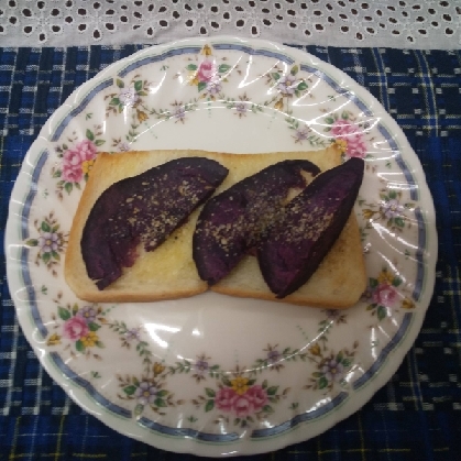 はじゃじゃさん
こんにちは
紫芋でつくりました
朝食でいただきました